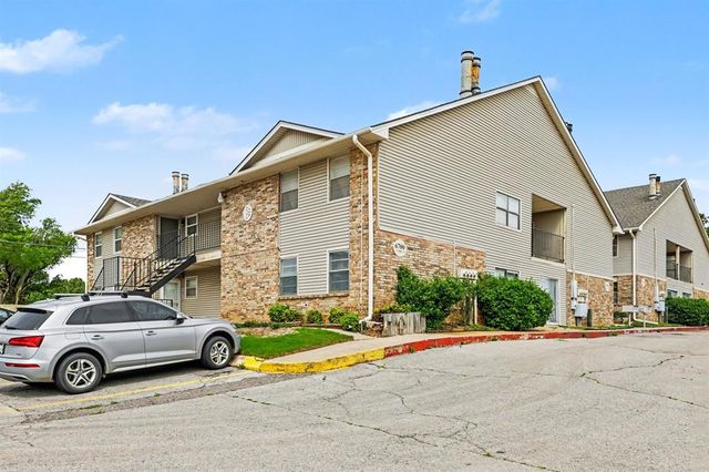 6700 N Meridian Avenue G, Oklahoma City, OK 73116