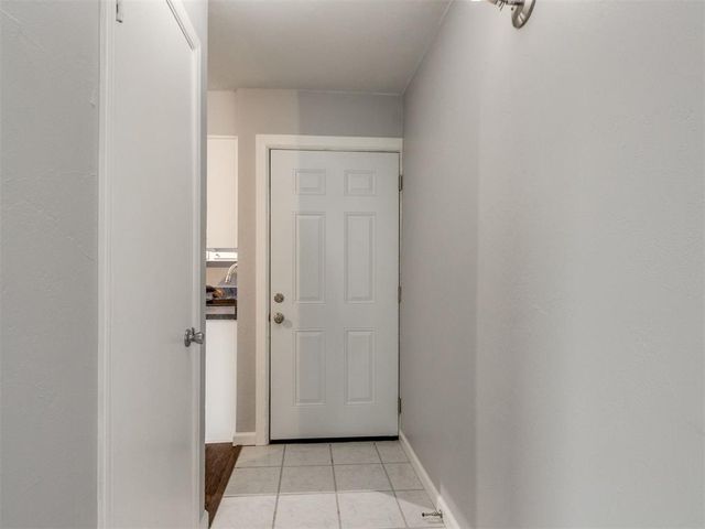 6700 N Meridian Avenue G, Oklahoma City, OK 73116