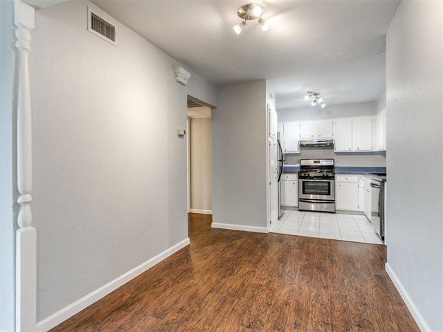6700 N Meridian Avenue G, Oklahoma City, OK 73116