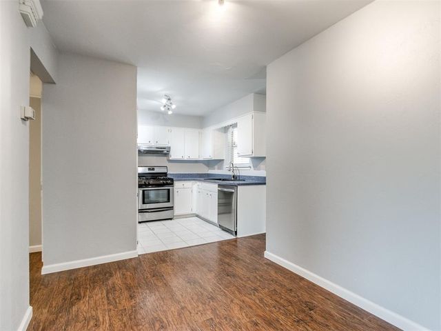 6700 N Meridian Avenue G, Oklahoma City, OK 73116