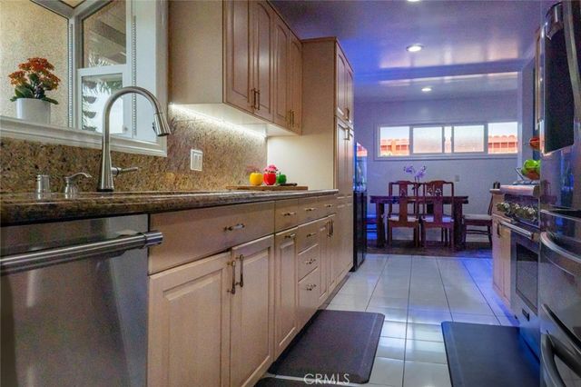 16042 Warren, Huntington Beach, CA 92649