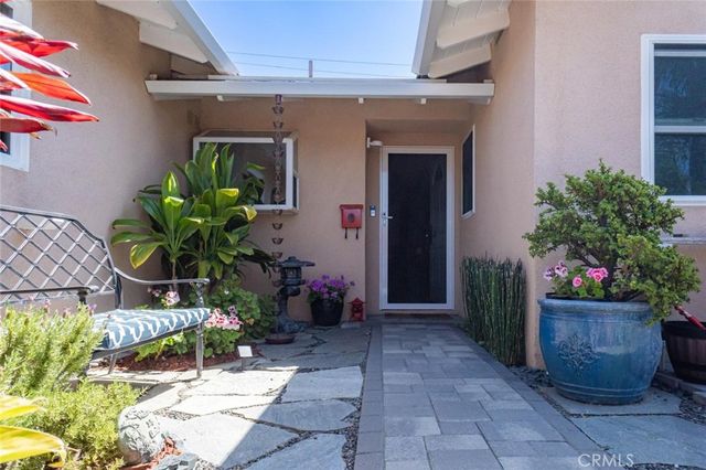 16042 Warren, Huntington Beach, CA 92649