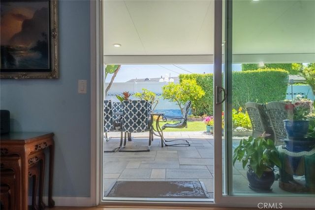 16042 Warren, Huntington Beach, CA 92649
