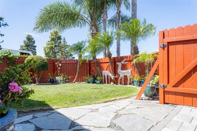 16042 Warren, Huntington Beach, CA 92649