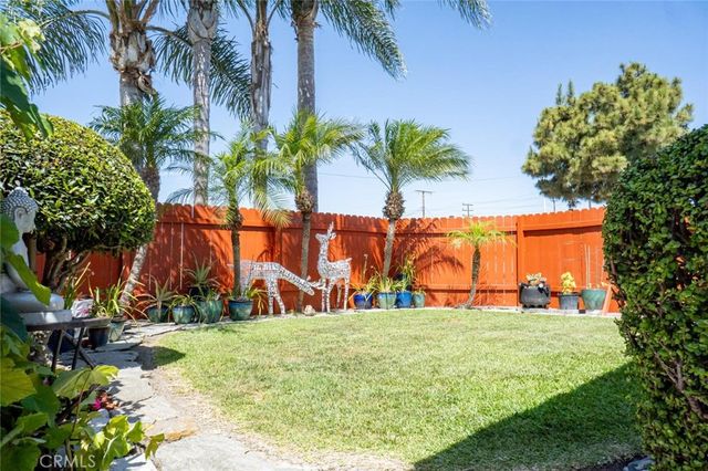 16042 Warren, Huntington Beach, CA 92649