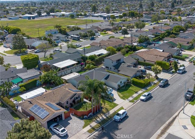 16042 Warren, Huntington Beach, CA 92649