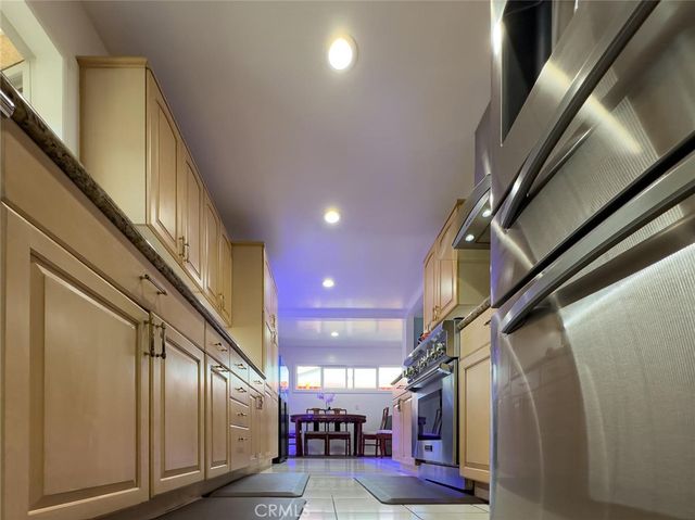 16042 Warren, Huntington Beach, CA 92649