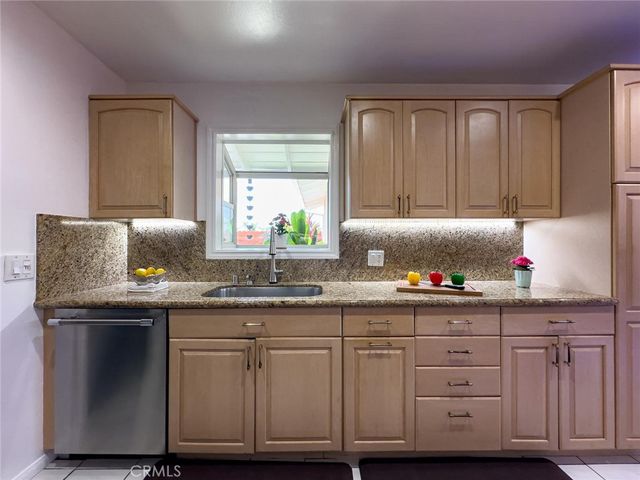 16042 Warren, Huntington Beach, CA 92649
