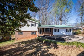 6225 Pebble Drive, Douglasville, GA 30135