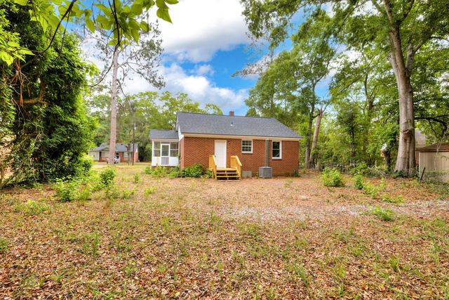 9 Hawthorne Street, Sumter, SC 29150