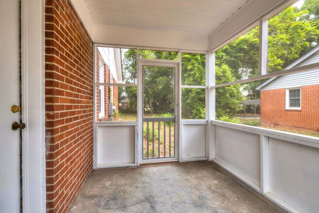9 Hawthorne Street, Sumter, SC 29150