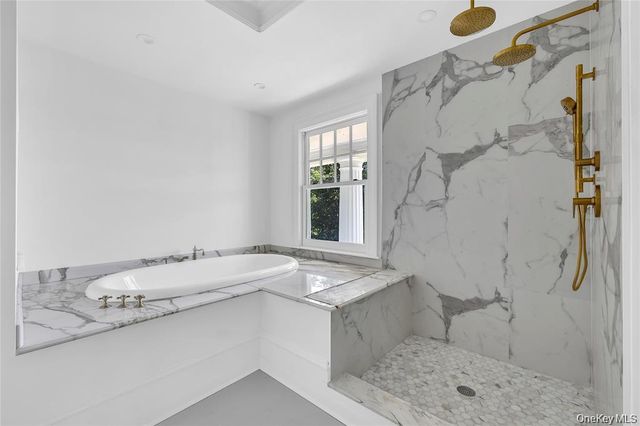 158 E Shore Road, Huntington Bay, NY 11743