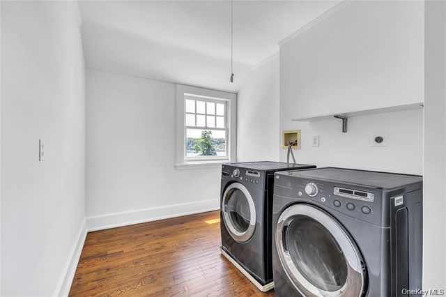 158 E Shore Road, Huntington Bay, NY 11743