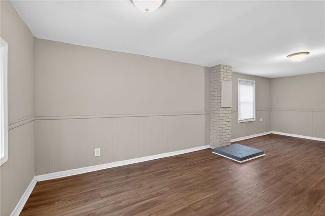 624 Elm Dr, Penn Hills, PA 15147