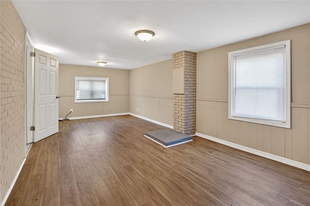 624 Elm Dr, Penn Hills, PA 15147