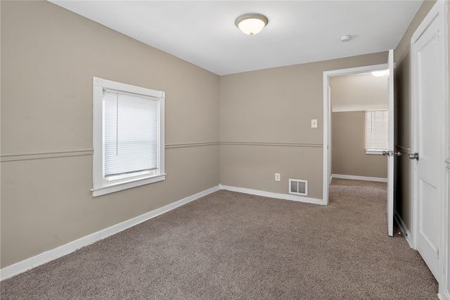 624 Elm Dr, Penn Hills, PA 15147