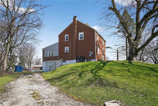 624 Elm Dr, Penn Hills, PA 15147