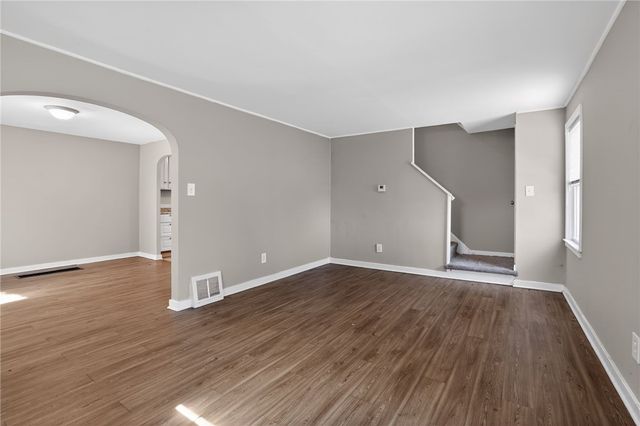 624 Elm Dr, Penn Hills, PA 15147