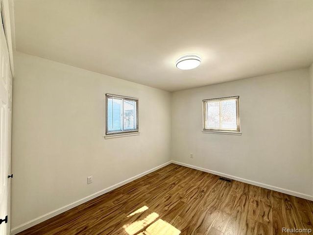 33659 Blackfoot Street, Westland, MI 48185