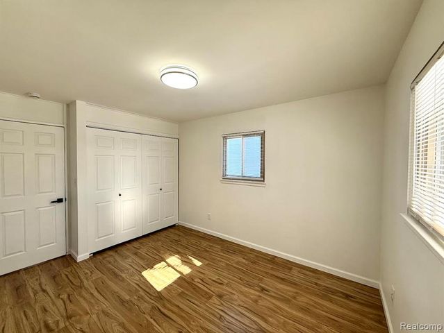 33659 Blackfoot Street, Westland, MI 48185