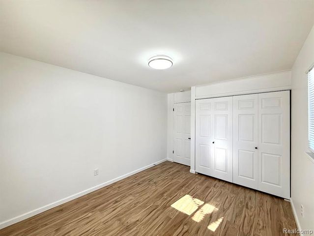 33659 Blackfoot Street, Westland, MI 48185