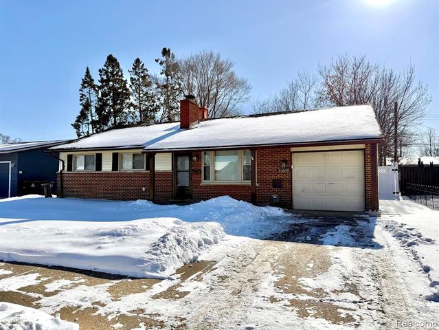 33659 Blackfoot Street, Westland, MI 48185