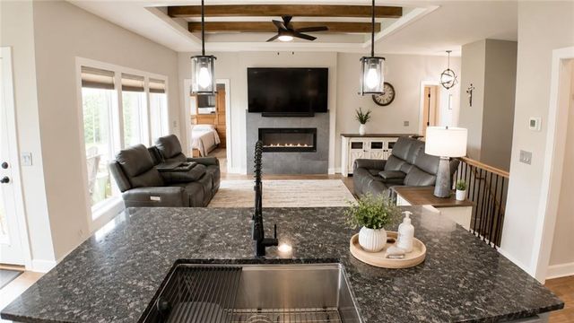 1812 Winchester Drive, Pleasant Hill, MO 64080