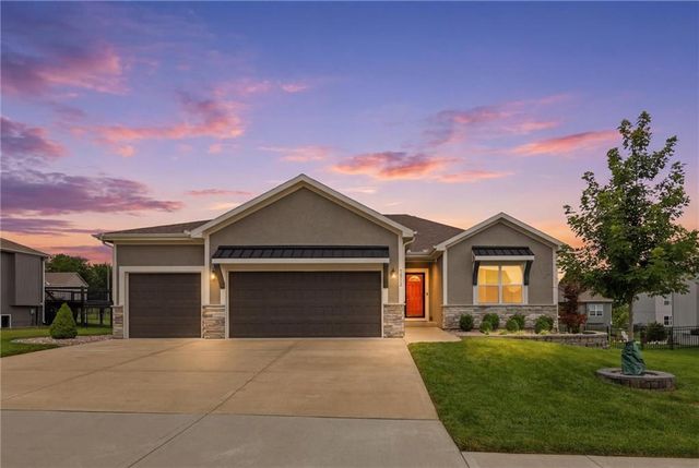 1812 Winchester Drive, Pleasant Hill, MO 64080
