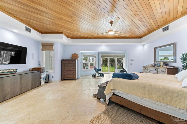 5 Sabine Dr, Pensacola Beach, FL 32561