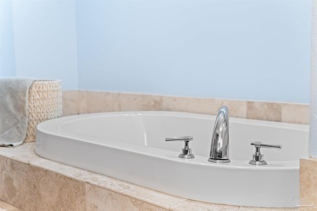 5 Sabine Dr, Pensacola Beach, FL 32561