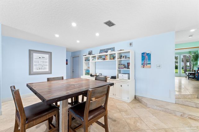 5 Sabine Dr, Pensacola Beach, FL 32561