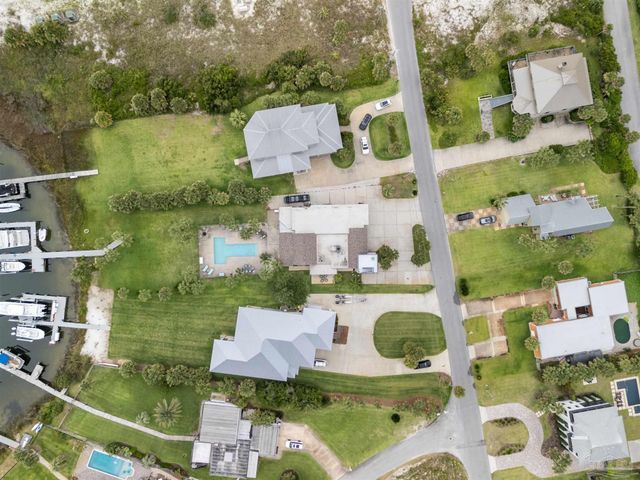5 Sabine Dr, Pensacola Beach, FL 32561