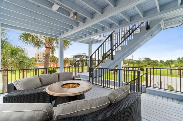 5 Sabine Dr, Pensacola Beach, FL 32561
