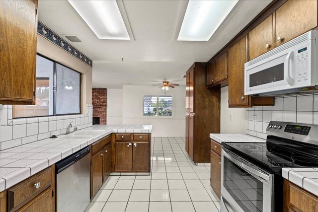 4152 Round Valley Cir, Stockton, CA 95207