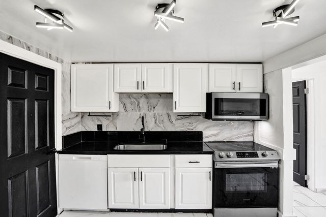 7936 TERRACE Road, Lake Worth, FL 33462