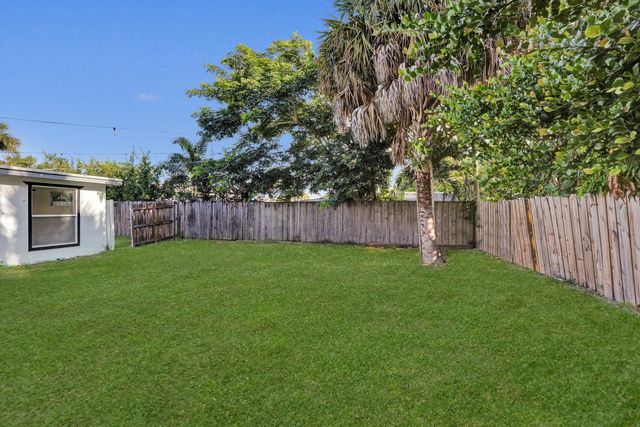 7936 TERRACE Road, Lake Worth, FL 33462