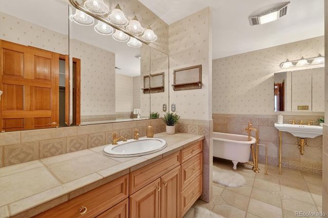 3960 S Lincoln Street, Englewood, CO 80113