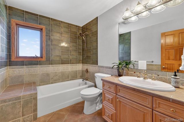 3960 S Lincoln Street, Englewood, CO 80113