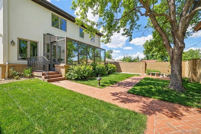 3960 S Lincoln Street, Englewood, CO 80113