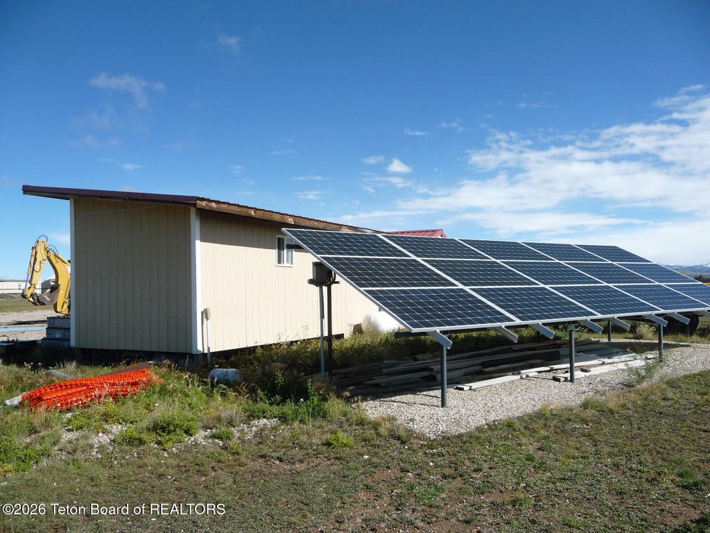 81 CHIEF JOSEPH Road, Pinedale, WY 82941 photo 3