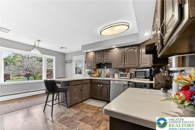 3686 Hickory Hill Road, Lower Saucon Twp, PA 18015