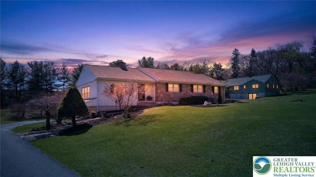 3686 Hickory Hill Road, Lower Saucon Twp, PA 18015