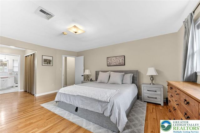 3686 Hickory Hill Road, Lower Saucon Twp, PA 18015