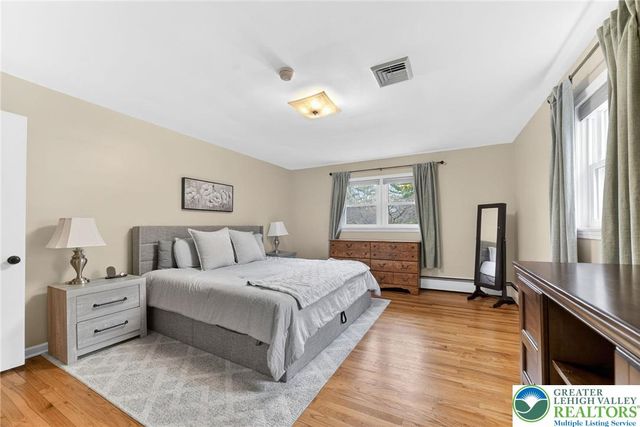 3686 Hickory Hill Road, Lower Saucon Twp, PA 18015