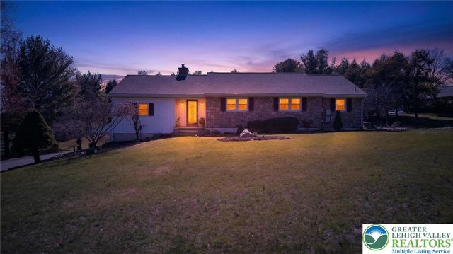 3686 Hickory Hill Road, Lower Saucon Twp, PA 18015