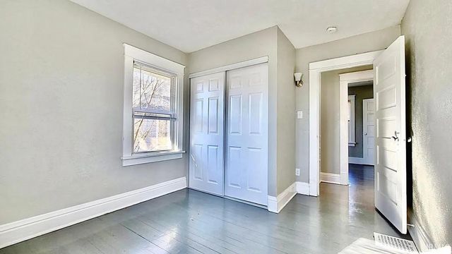 2819 Mishawaka Avenue, South Bend, IN 46615