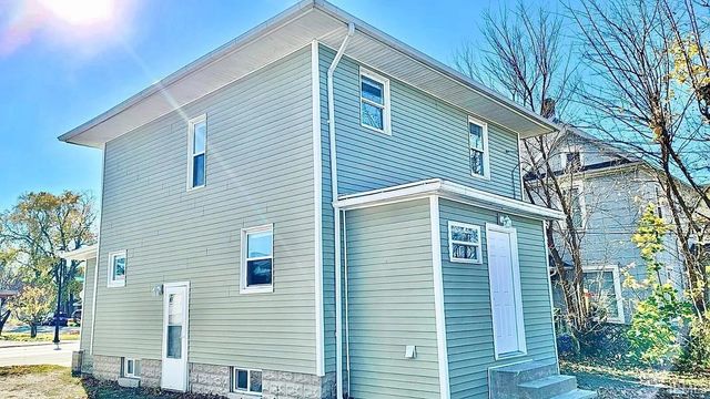 2819 Mishawaka Avenue, South Bend, IN 46615