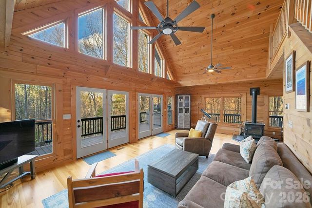 130 Greenfield Circle, Brevard, NC 28712