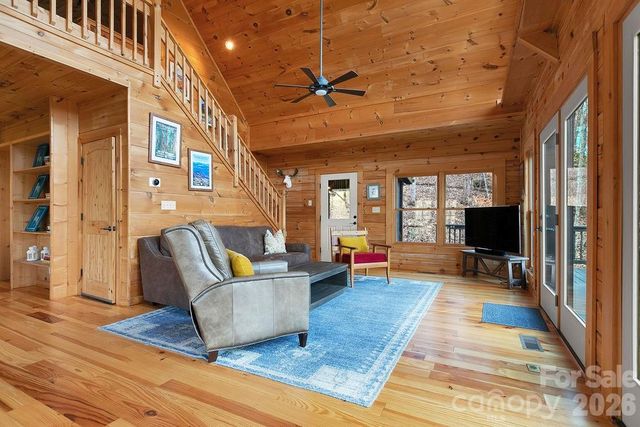 130 Greenfield Circle, Brevard, NC 28712