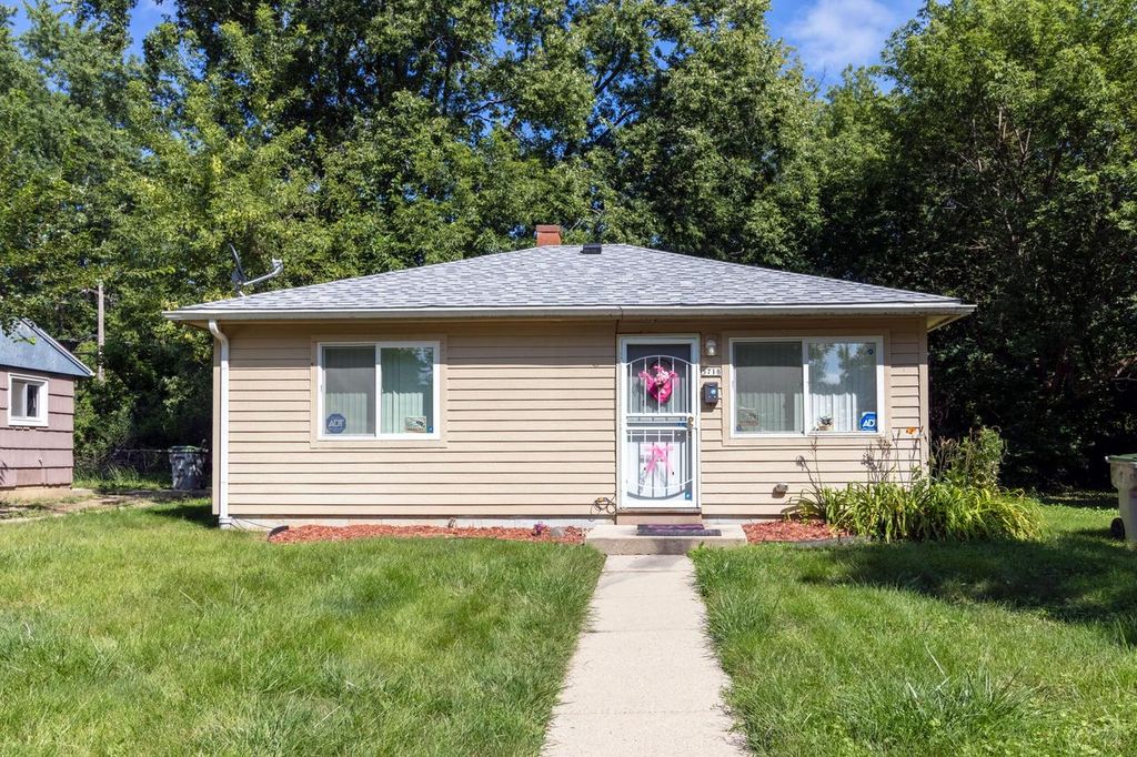 5718 N 62nd STREET, Milwaukee, WI 53218